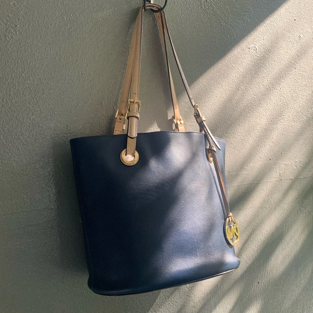 Michael Kors - Picture 4 of 16